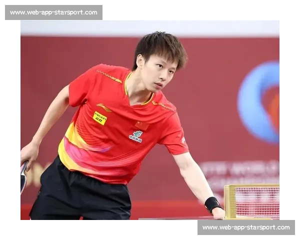 林高远与时尚才女合影引热议 工作室澄清：仅是跨界合作