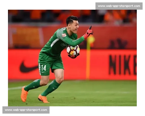 基莱斯 10 球领跑射手榜！单挑泰山防线爆射制胜，王大雷望球兴叹