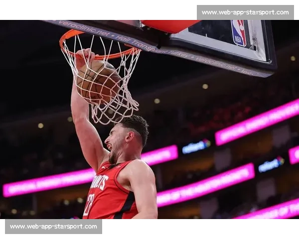 暴扣如雷!阿门・汤普森野球场碾压级统治力震撼全场