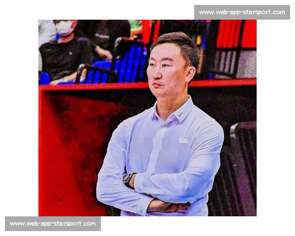 杨瀚森登陆 NBA 后青岛男篮重建：三核成型，刘维伟如何破局内线困局？
